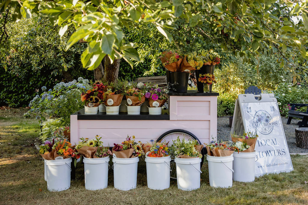 Olalla blooms Pink flower cart rental